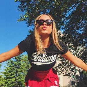 Meet your Posher, Dominique